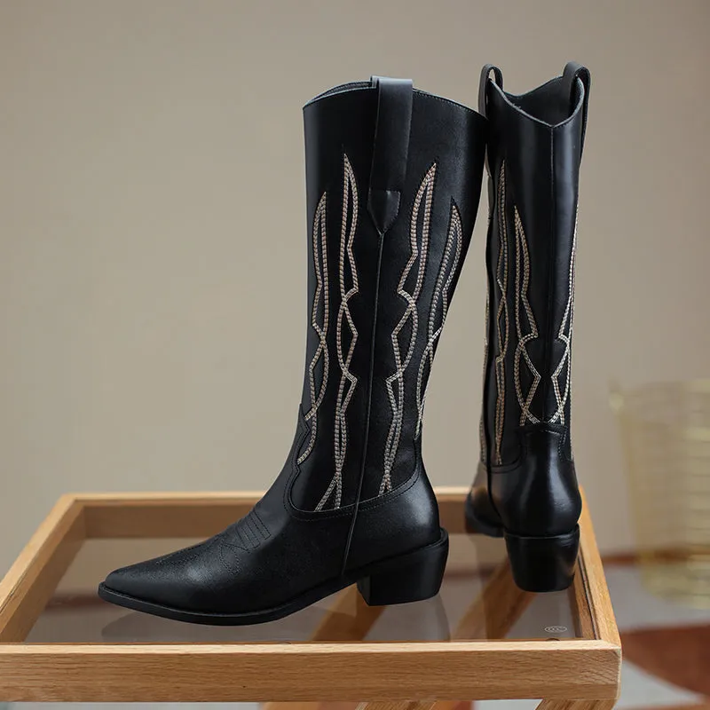 Bigsizeheels Cowhide pointed toe embroidery retro boots - Black