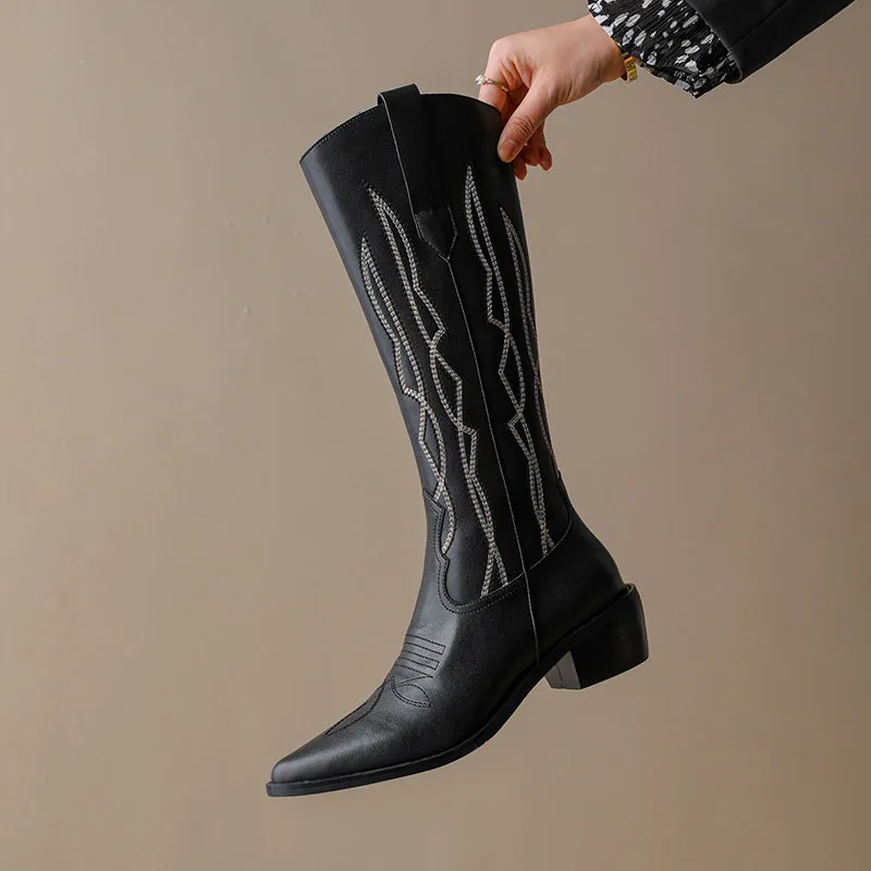 Bigsizeheels Cowhide pointed toe embroidery retro boots - Black