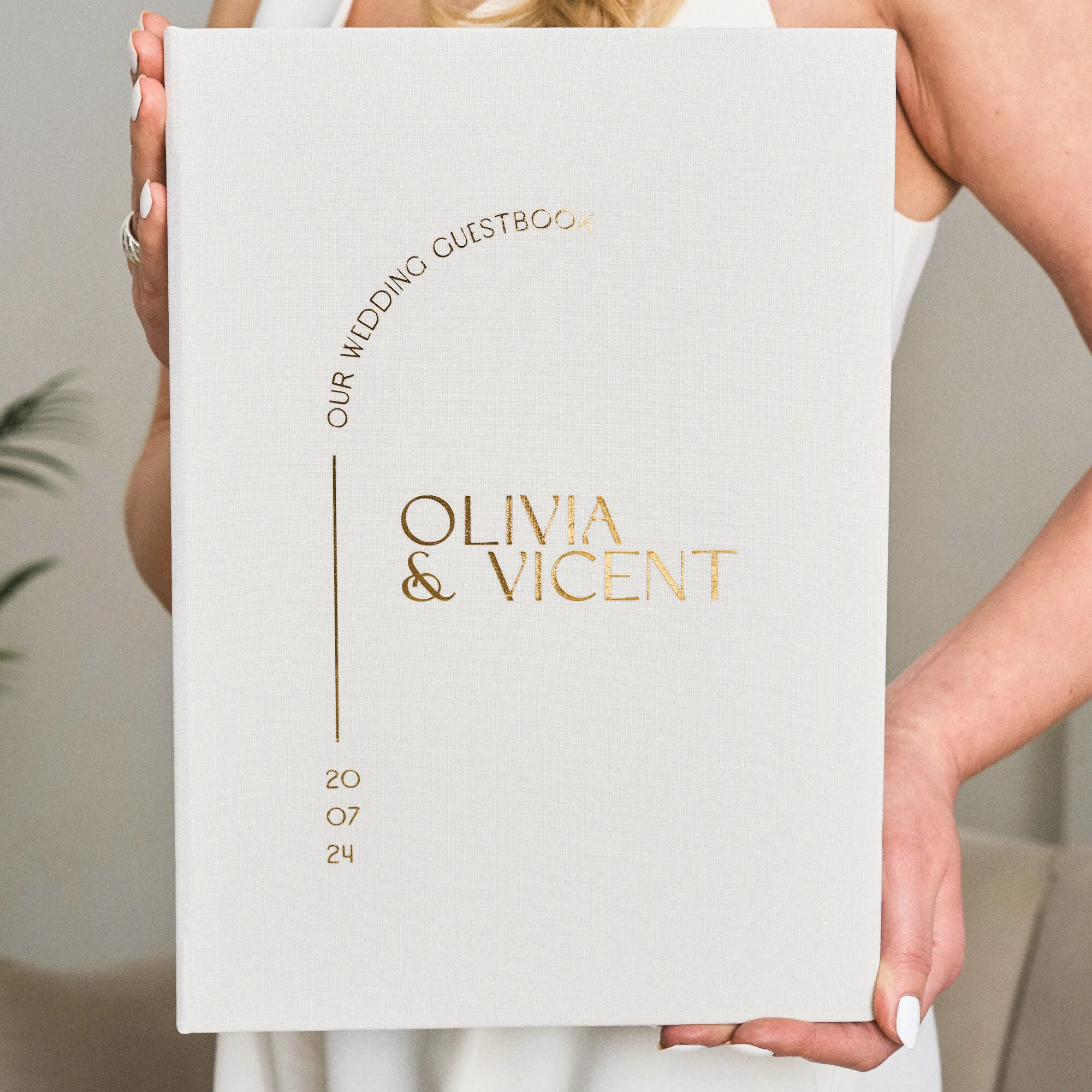 Silky White   Real Gold | Guest Book