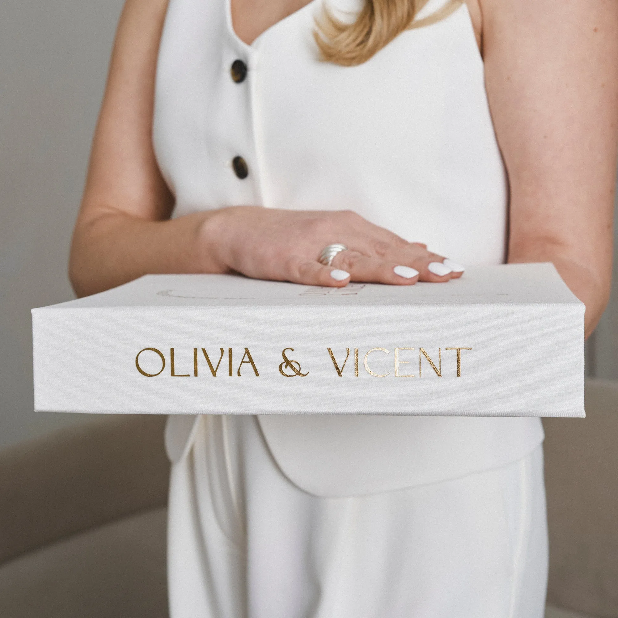 Silky White   Real Gold | Guest Book