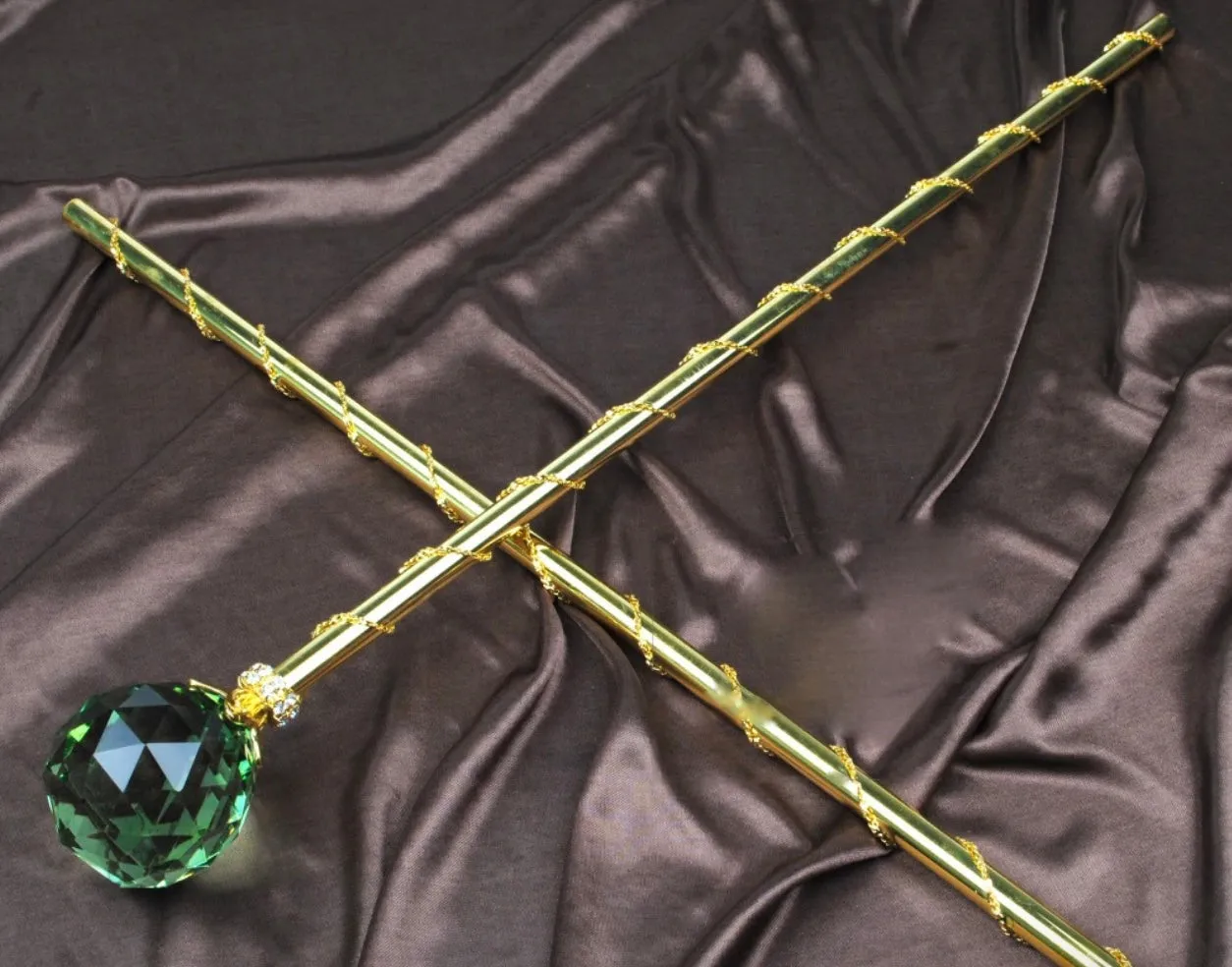 Spell-Casting Green Crystal Scepter Wand